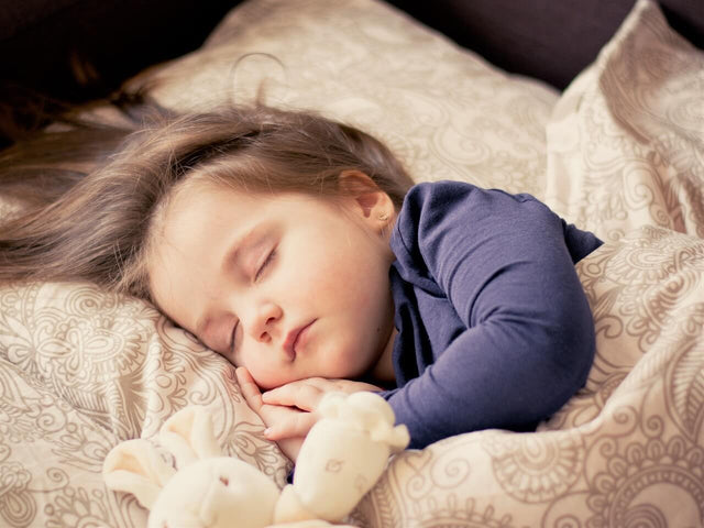 Die 7 wichtigsten Schlafrituale für Babys