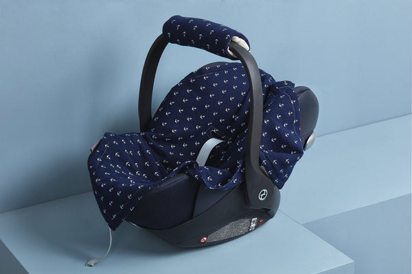 Babydecke für Babyschale Sommer aus Musselin mit Anker-Motiv – leicht & luftig – Musselin dunkelblau Anker