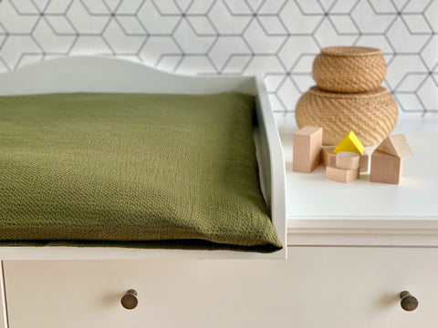 Cover for changing table mat double crepe green autumn green