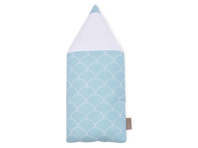 Crayon chiffon demi-cercles blancs sur pastel menthe