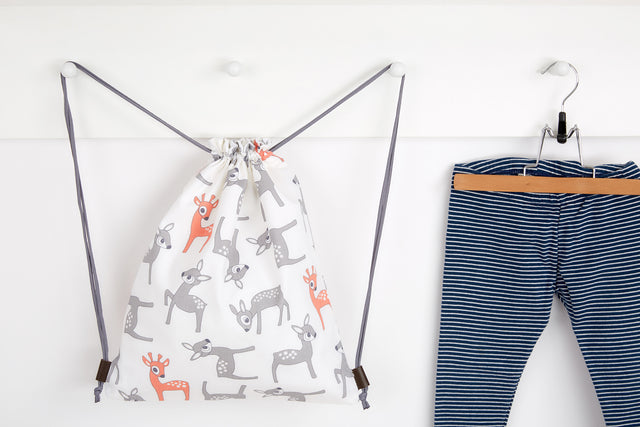 Drawstring bag small fawns gray orange on white