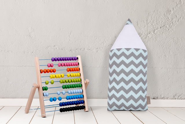 Cloth pencil Chevron light gray and mint