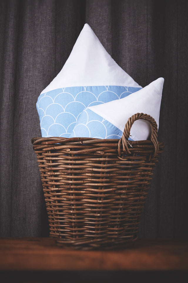 Fabric house in plain white, white semicircles on pastel blue