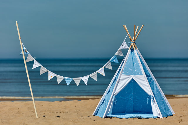 Play tent Tipi Uniweiss rounded triangles white on blue