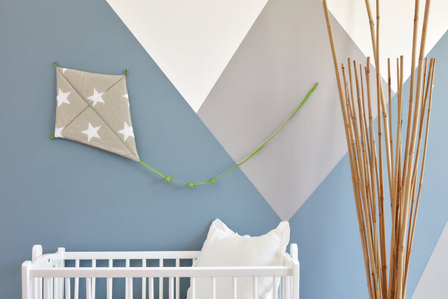 Air dragon large white stars on beige