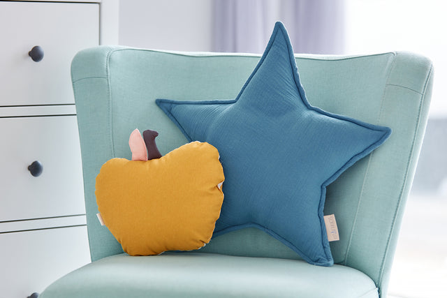 Cojín estrella muselina azul