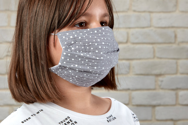 Face mask muslin gray dots