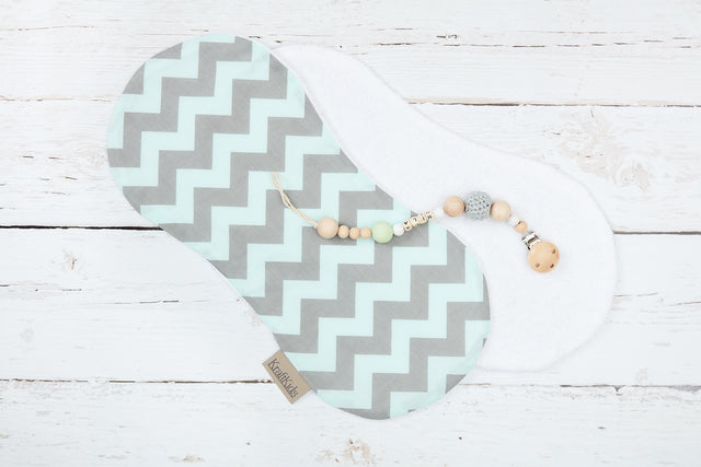 Burp Cloth Chevron light gray and mint