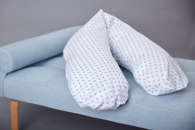 coussin d'allaitement de qualité pois gris sur blanc