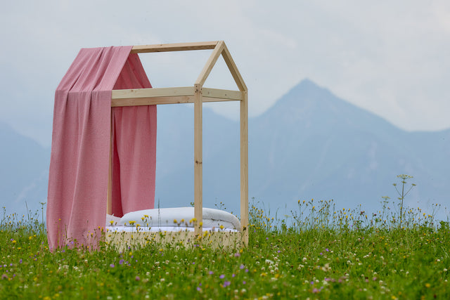 Bed canopy muslin pink dots