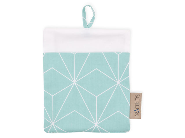 Washcloth White Thin Diamonds on Mint