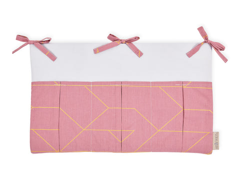Betttasche goldene Linien auf Rosa