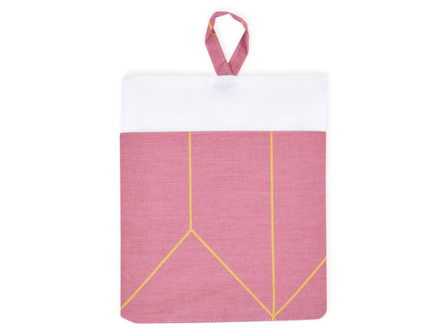 Washcloth gold lines on pink
