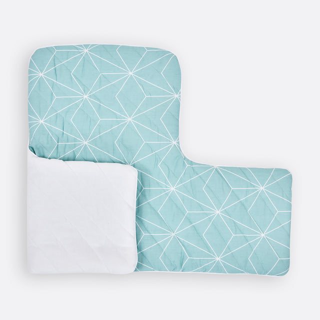 Rembourrage chaise haute uni blanc losanges fins blancs sur menthe