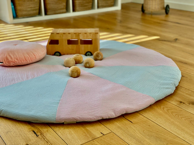 Play mat round double crepe gray double crepe pink