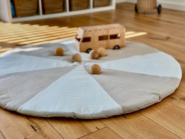 Play mat round linen light green white linen natural brown