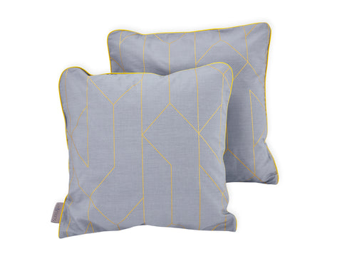 Pillowcase golden lines on grey