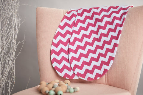 Nursing pillow cover Chevron magenta