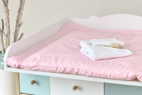 Matelas à langer petites feuilles rose sur blanc