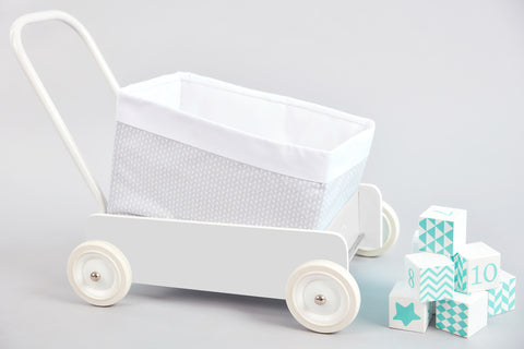 Basket small leaves light gray on white