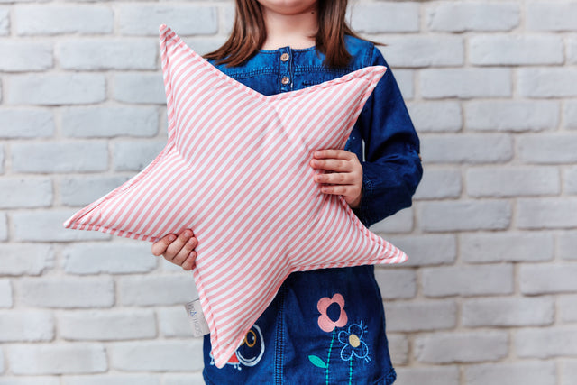 Star cushion stripes pink