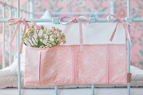 Bed bag white thin diamonds on old pink