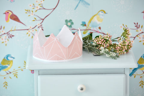 Fabric crown white thin diamonds on old pink