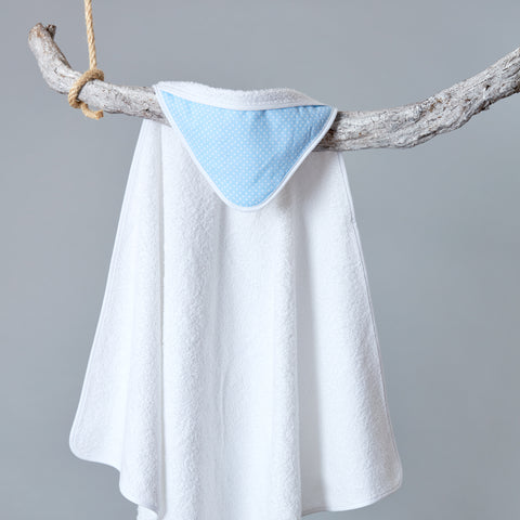 Hooded towel white dots on light blue