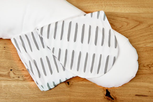 Nursing pillowcase gray dashes on white