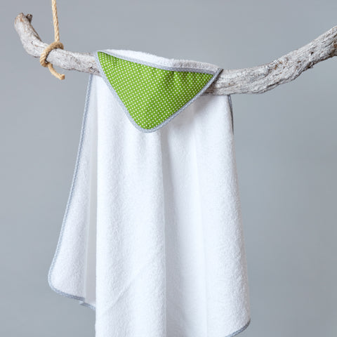 Hooded towel white dots on green