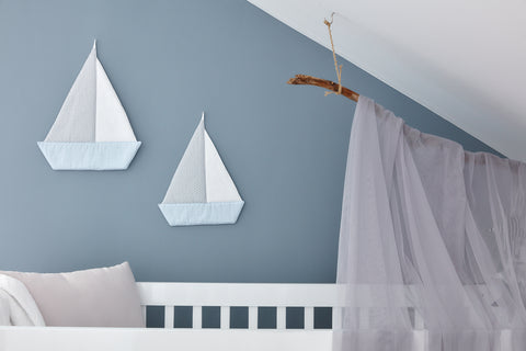 Sailboat small leaves light blue on white