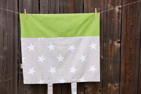 Cover for changing table mat, large white stars on beige, white dots on green