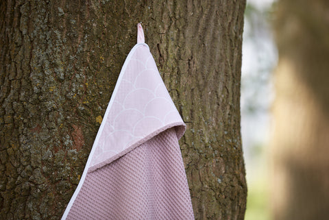 Hooded towel white semicircles on pastel pink waffle piqué pink