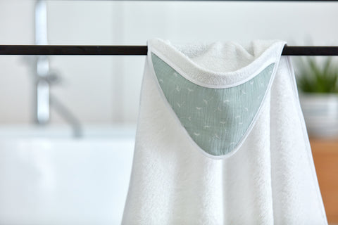 Hooded towel muslin mint dandelions