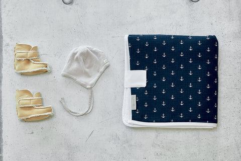 Travel changing mat muslin dark blue anchor