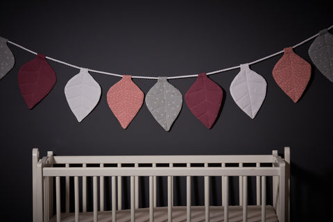 Pennant chain muslin purple white gray dandelions