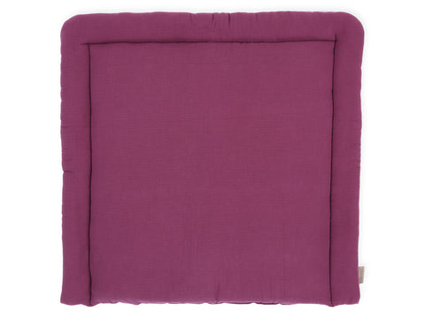 Changing mat muslin purple