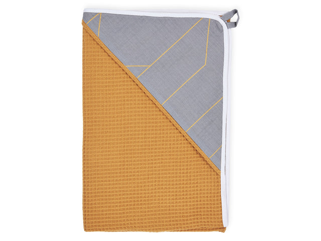 Hooded towel gold lines on gray waffle piqué mustard