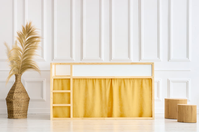 Ensemble de rideaux pour lit mezzanine 2+1 mousseline à pois dorés sur jaune adapté au lit Kura